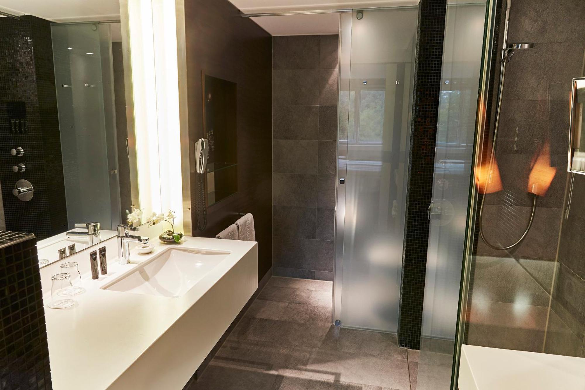 Junior Suite,1589513541:JPEG